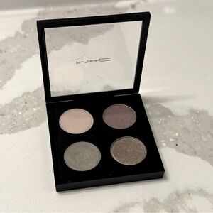MAC Lady Grey Eyeshadow x4 Quad Palette Cool Toned